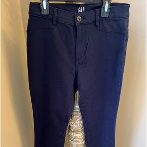 GAP women’s navy ankle chinos. Size 4